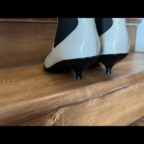 Jeffrey Cambell White booties size 8 - Picture 5 of 8